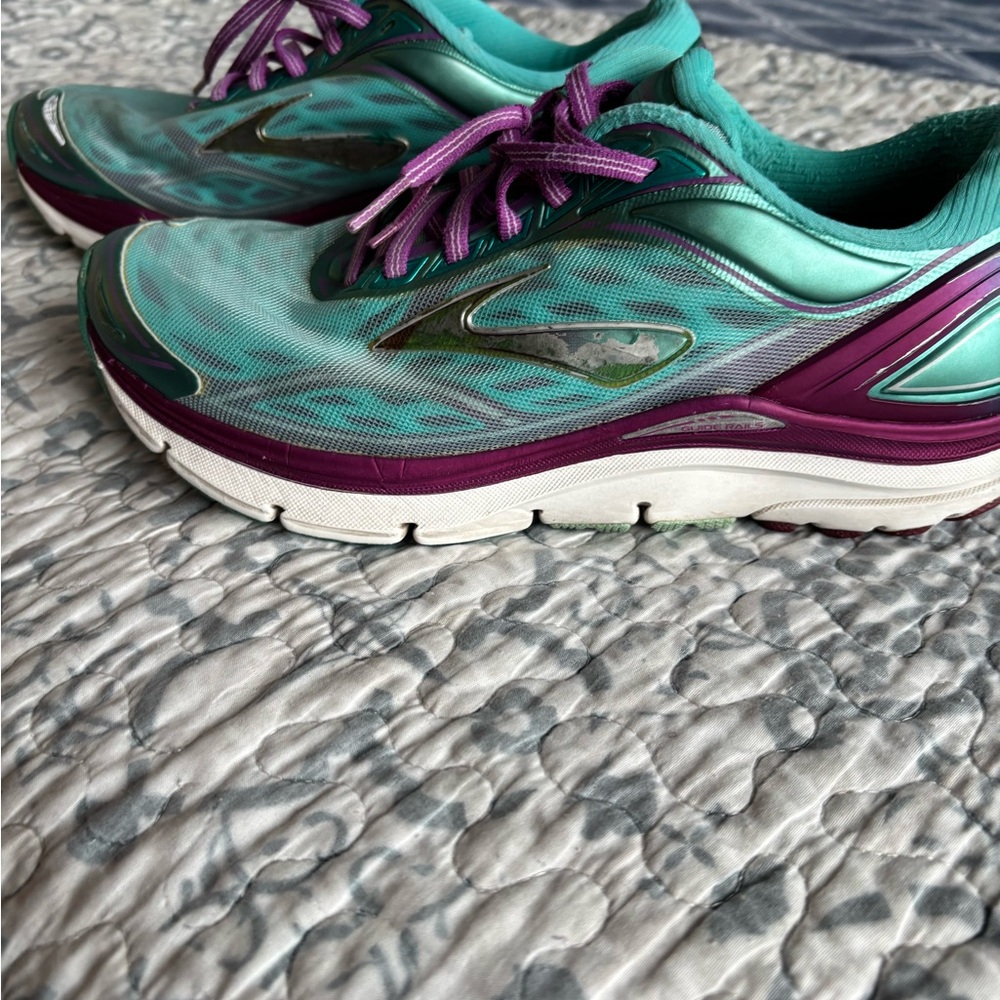 Brooks Transcend Teal and Purple Women's Running Shoes
